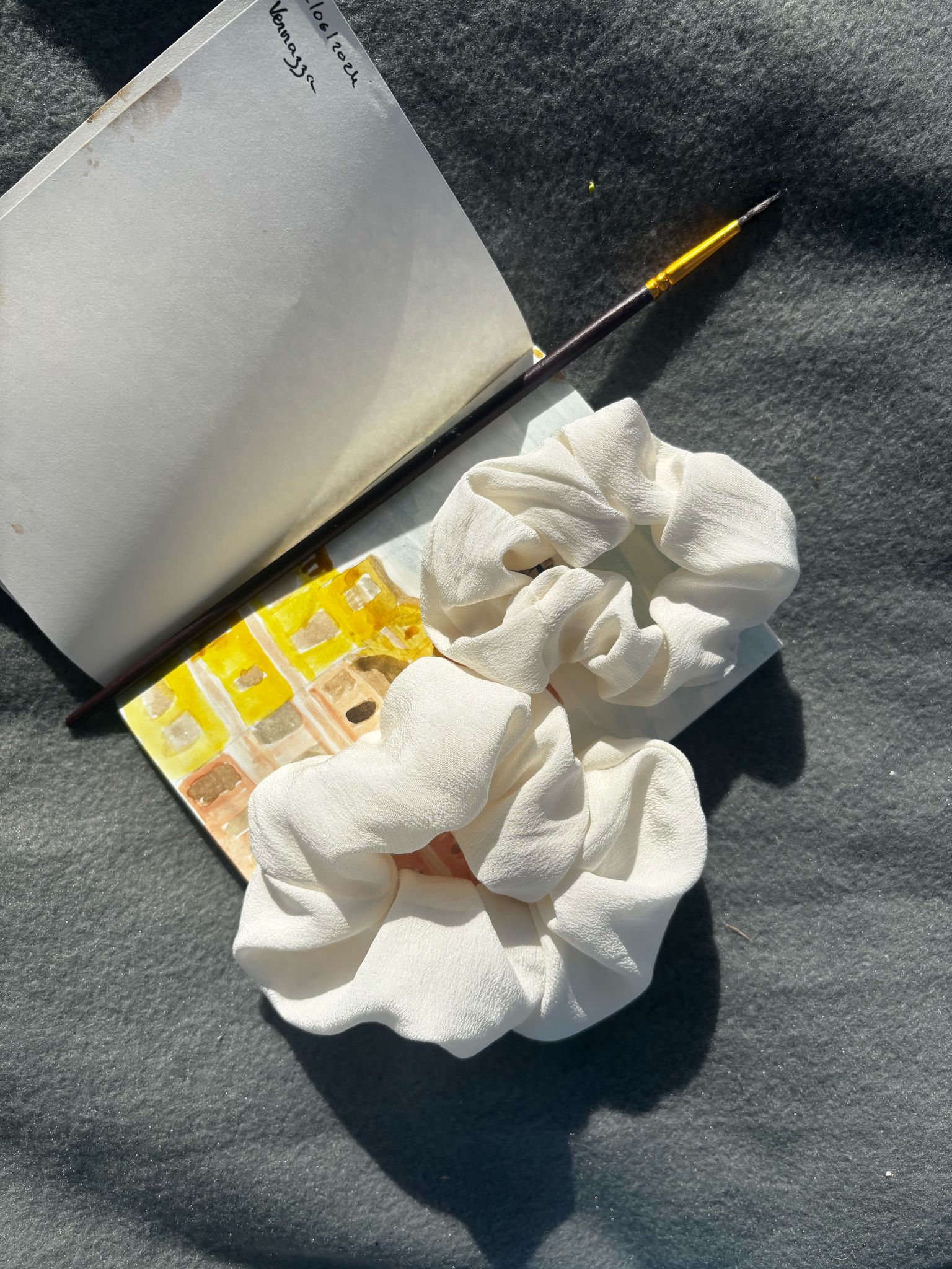 Chouchous en soie blanc – Image 2